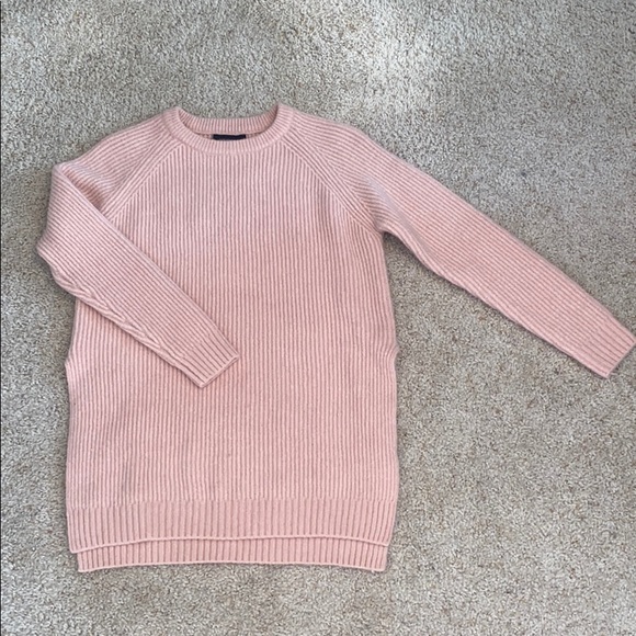 Forever 21 Sweaters - SOLD Forever 21 Sweater